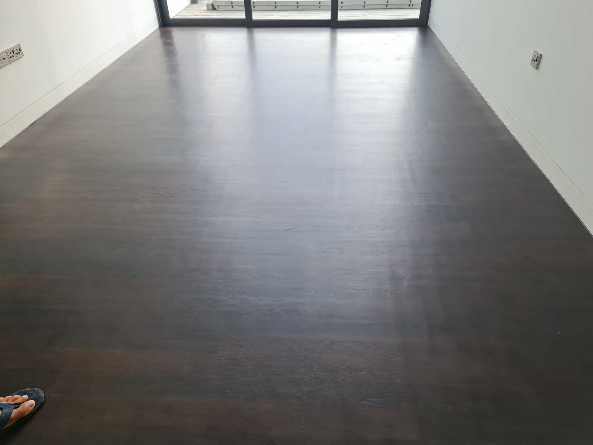 Homogeneous Tile Flooring